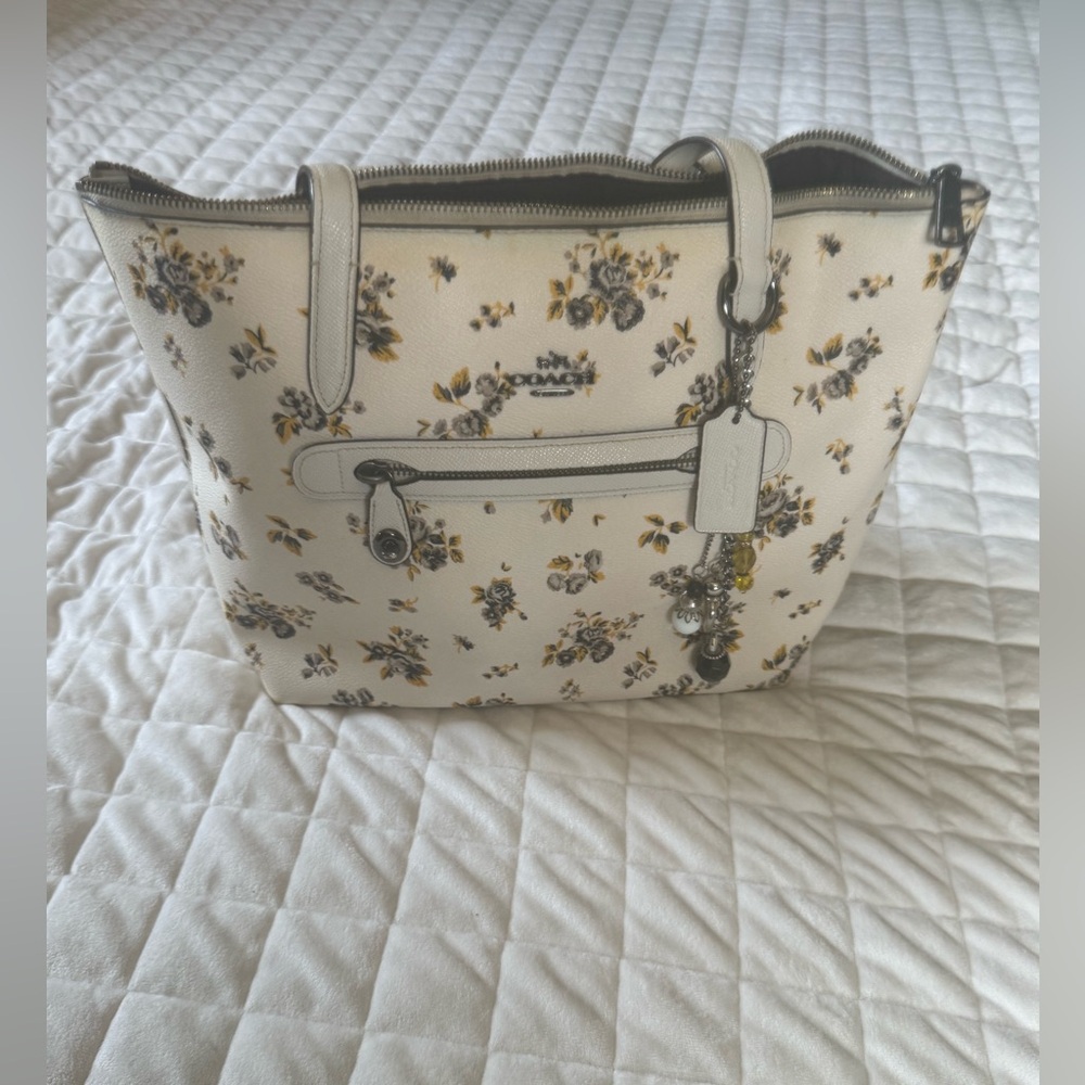 Coach Taylor Tote Yellow & Gray Floral Cream bag 💛🩶